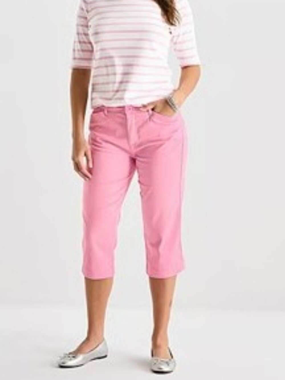 St. John's Bay Secretly Slender Mid Rise Capri Pant Sz 12